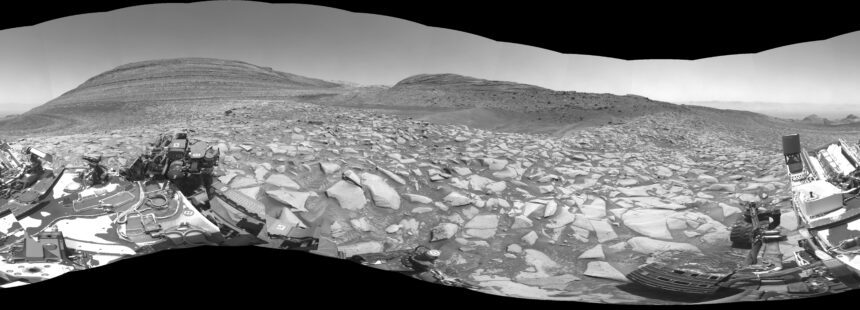 Curiosity Arrives at Gediz Vallis Channel